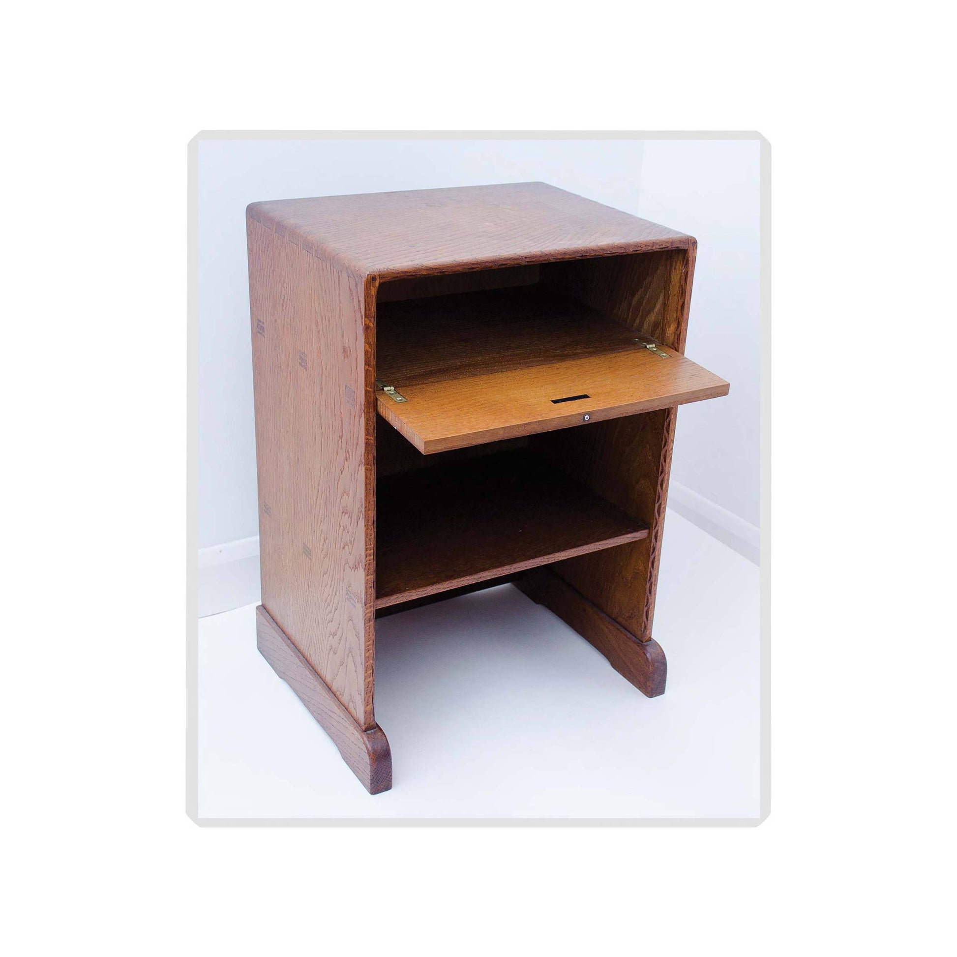 Stanley Webb Davies Stanley Webb Davies Arts and Craft Oak Bedside Cabinet